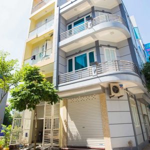 Cửa cuốn thép Tấm liền - AustRoll Cửa Cuốn Đà Nẵng Chính Hãng Giá Tốt Mới Nhất 2026 | Austdoor Hoàng Gia slide04 1 Cửa Cuốn Đà Nẵng Chính Hãng Giá Tốt Mới Nhất 2026 | Austdoor Hoàng Gia